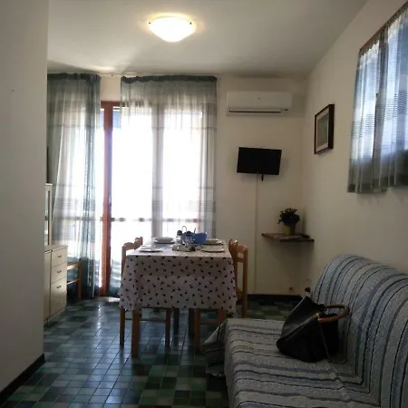 Onda Azzurra Apartment *